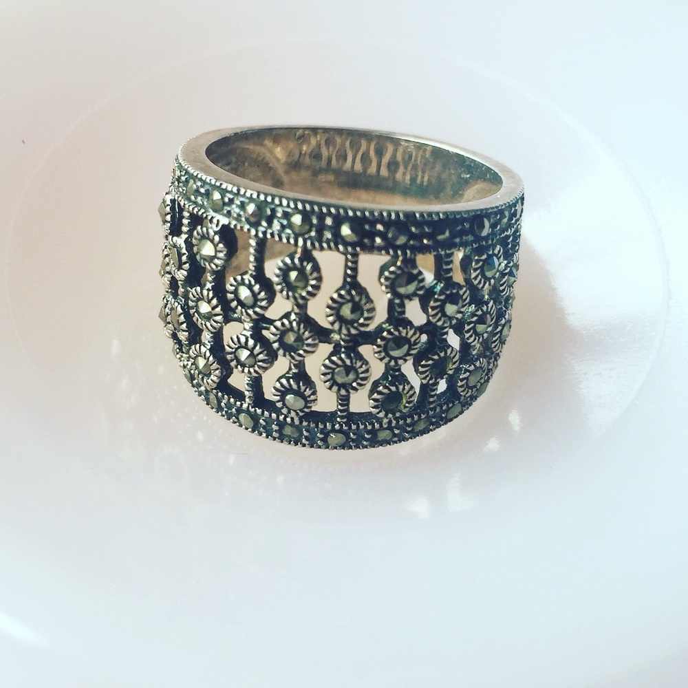 vintage style ring